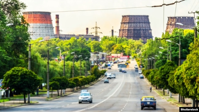 Споруди металургійного комбінату «АрселорМіттал Кривий Ріг» (колишня «Криворіжсталь»)