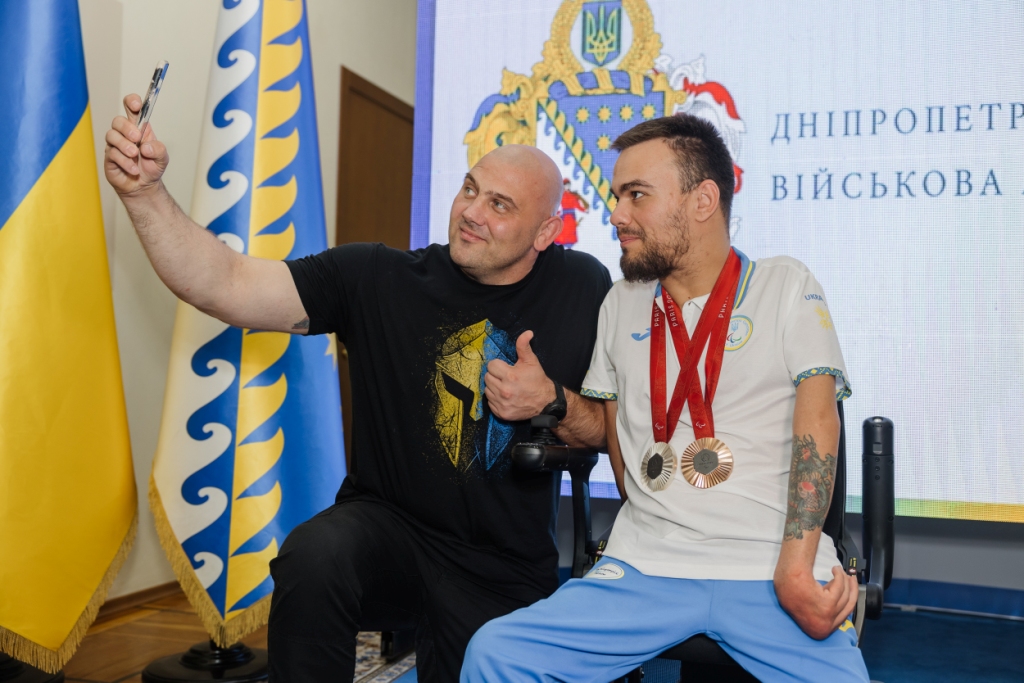 На Дніпропетровщині урочисто привітали з поверненням додому олімпійців і паралімпійців (фото)