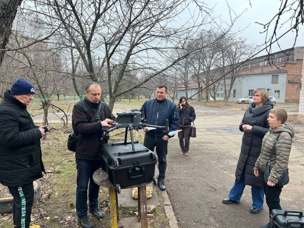 У Кривому Розі розпочалися пілотні випробування з дослідження забруднень за допомогою дрону (фото)