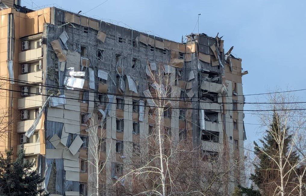 У лікарні наразі залишаються восьмеро постраждалих внаслідок ранкового удару по Кривому Рогу