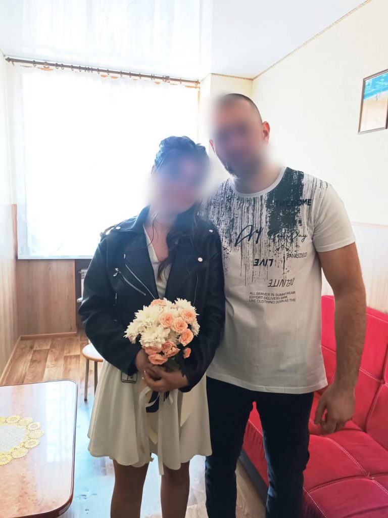 В установі виконання покарань Кривого Рогу ув’язнений побрався з коханою (фото)
