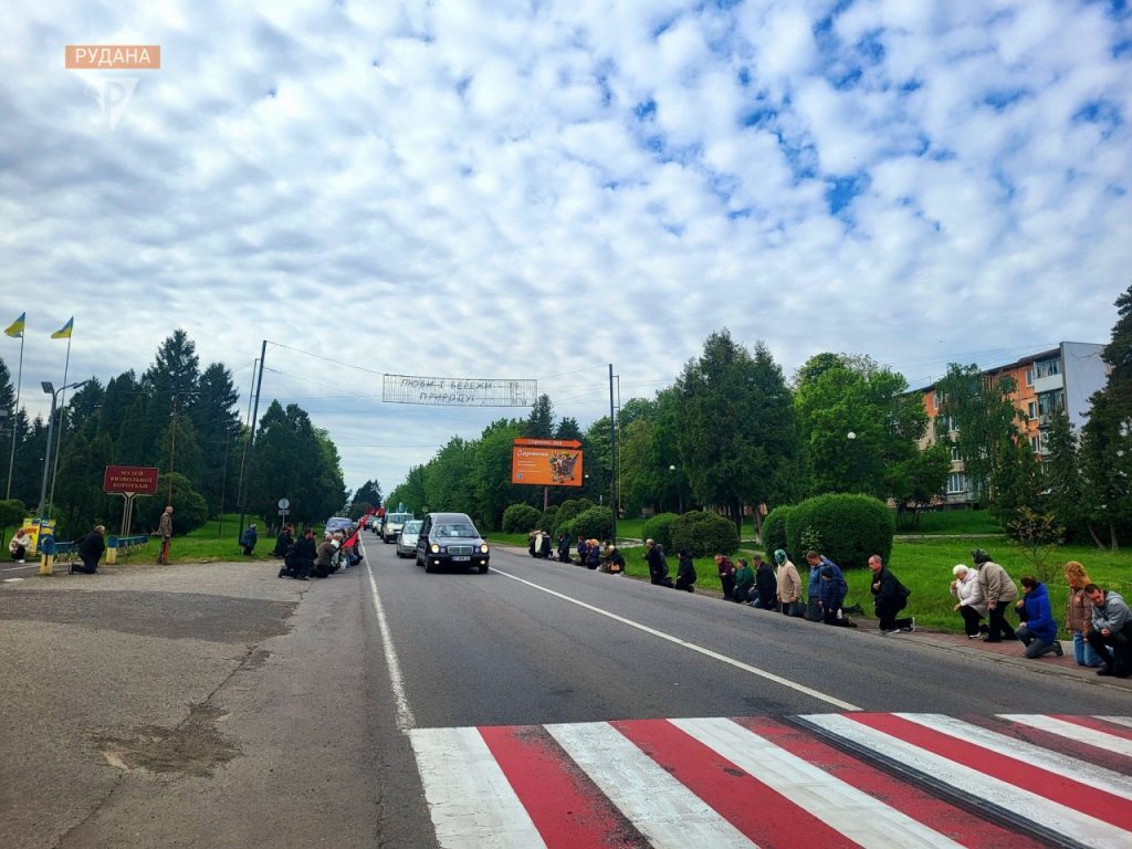 У Бурштині знайшов свій вічний спочинок криворіжець Олексій Боровков