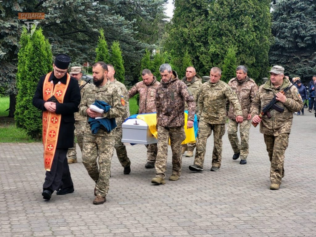 У Бурштині знайшов свій вічний спочинок криворіжець Олексій Боровков