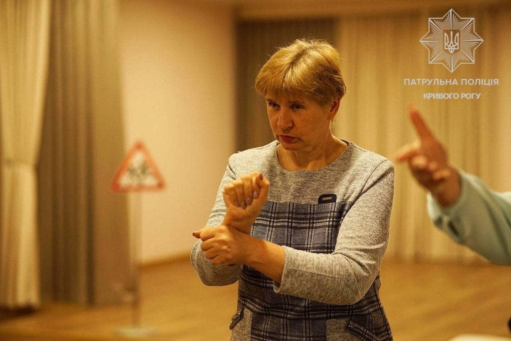 Безбар’єрний Кривий Ріг: патрульні відвідали спеціалізовану школу «Сузірʼя» (фото)