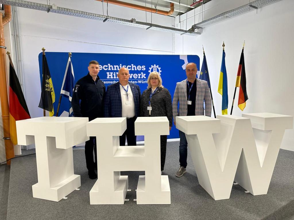 Дніпропетровщина отримала пожежно-рятувальну техніку від німецьких партнерів (фото)