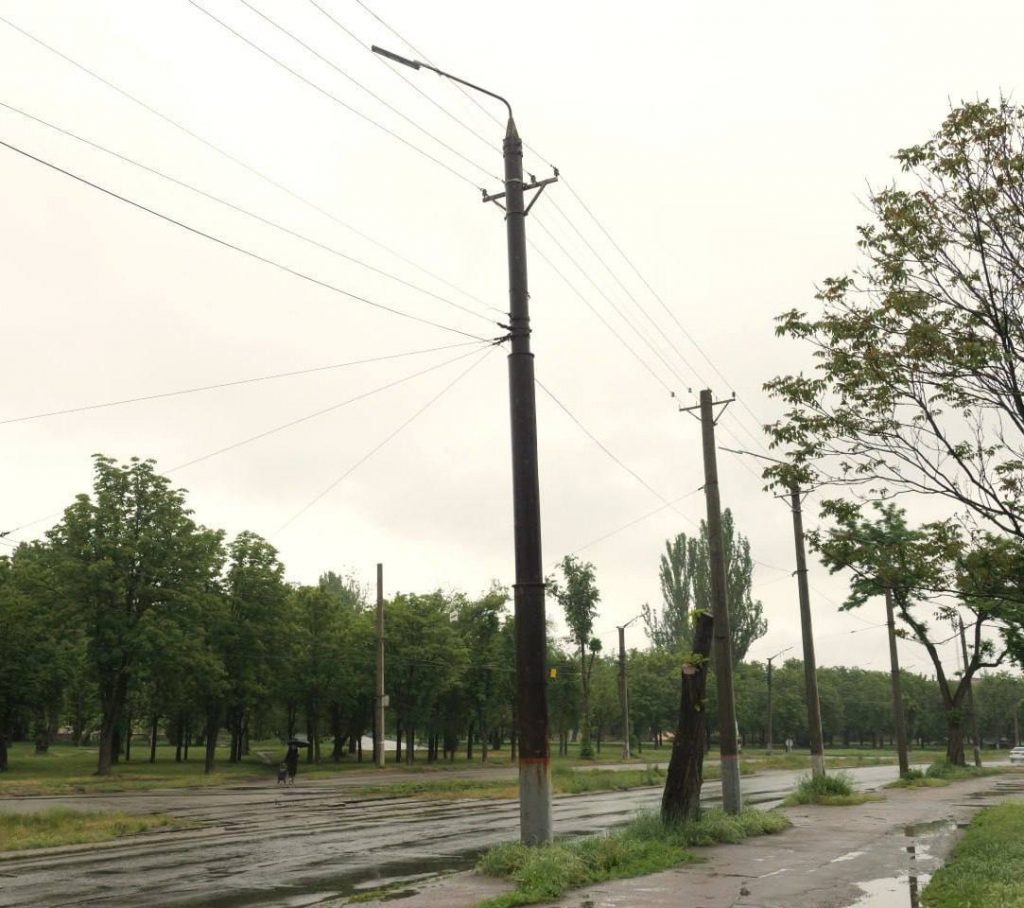 У Кривому Розі встановлюють сучасне освітлення (фото)