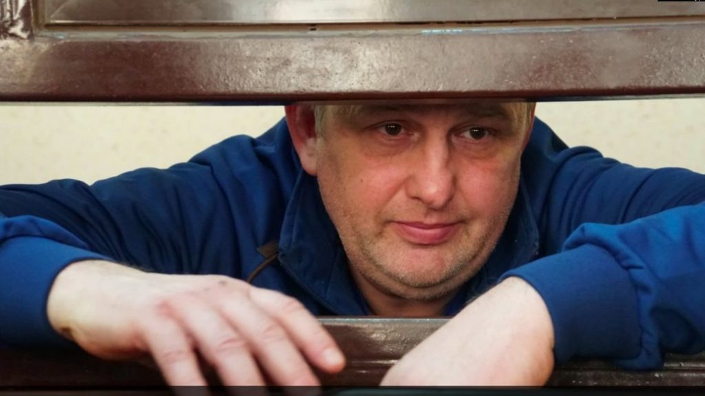 Журналіст родом з Кривого Рогу Владислав Єсипенко вийшов на волю і покинув Крим