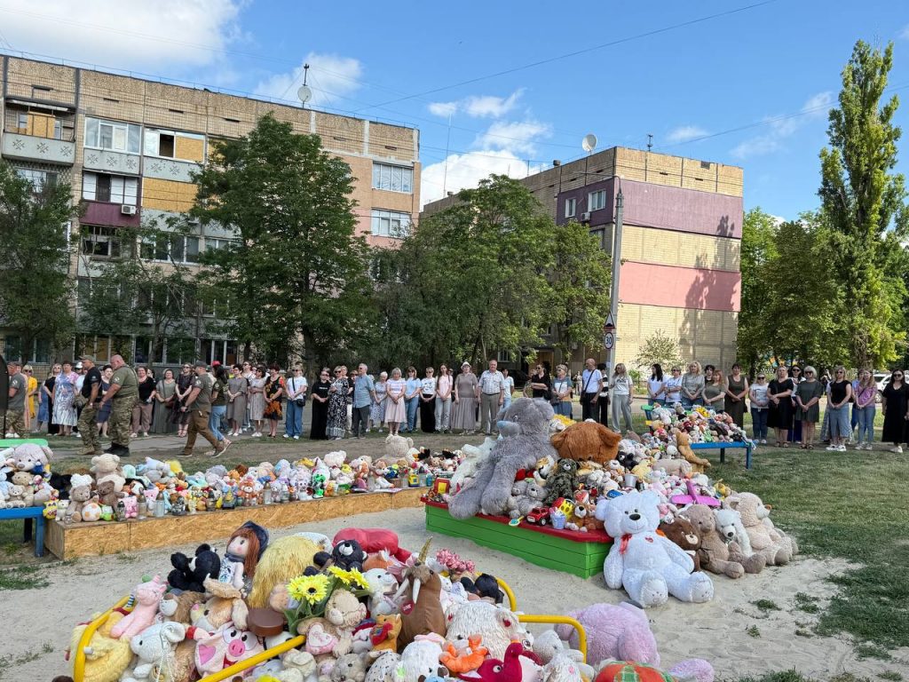 Вчора у Кривому Розі вшанували пам’ять дітей, які загинули внаслідок збройної агресії рф проти України