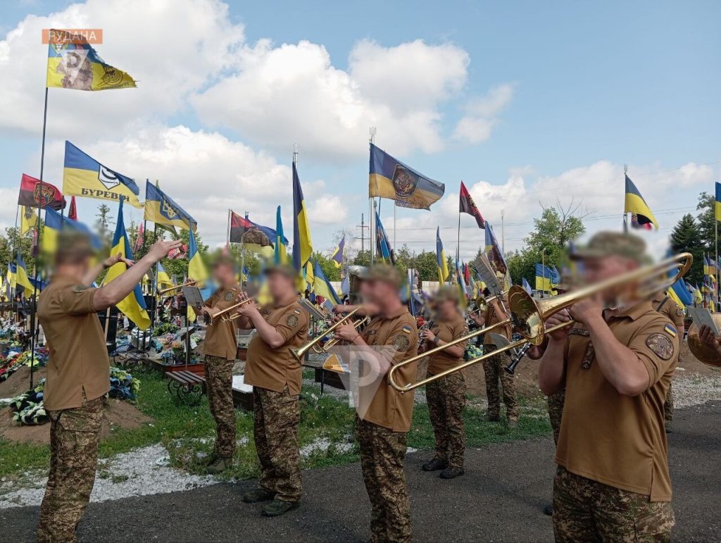 Чуйний, світлий, справедливий. Кривий Ріг провів у вічність полеглого воїна Дмитра Філіппова