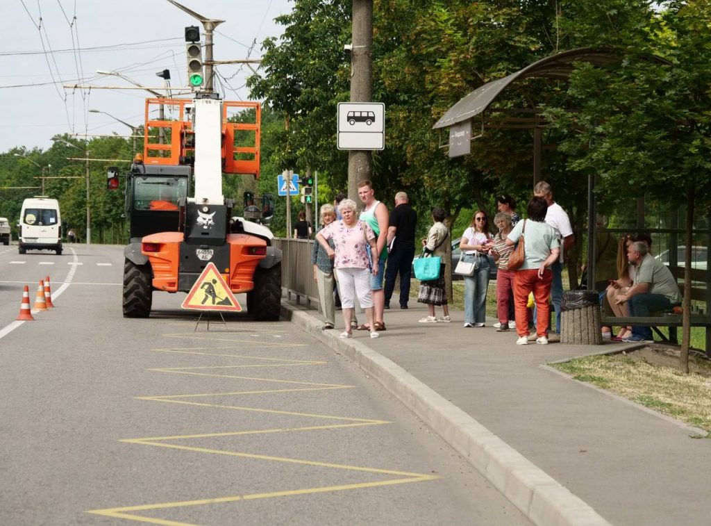 У Кривому Розі капітально ремонтують три тролейбуси (відео)