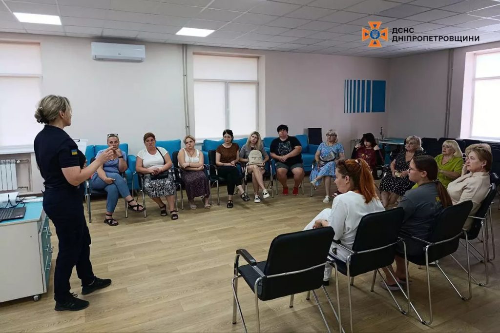 У Кривому Розі трудові колективи навчають, як діяти під час надзвичайної ситуації (фото)