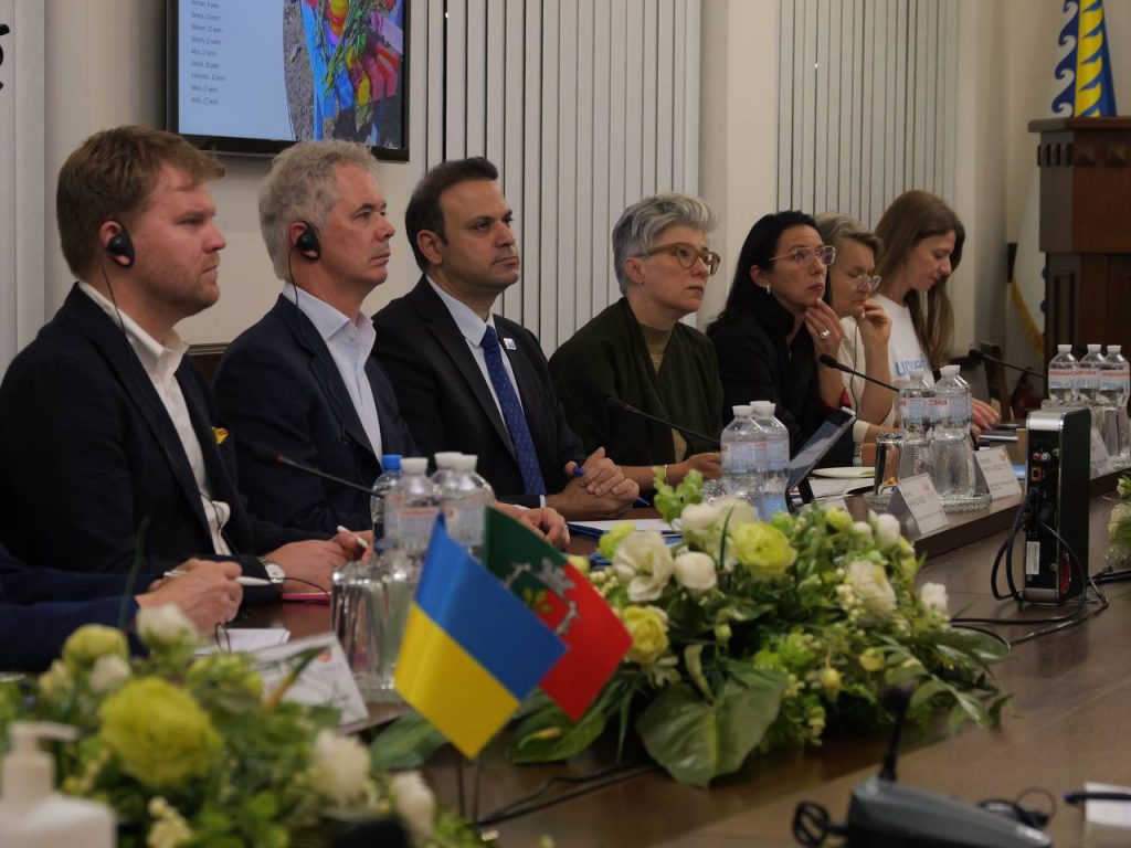 У Кривому Розі голова Представництва ЮНІСЕФ в Україні Мунір Мамедзаде провів зустрічі з делегацію Послів та партнерів (фото)