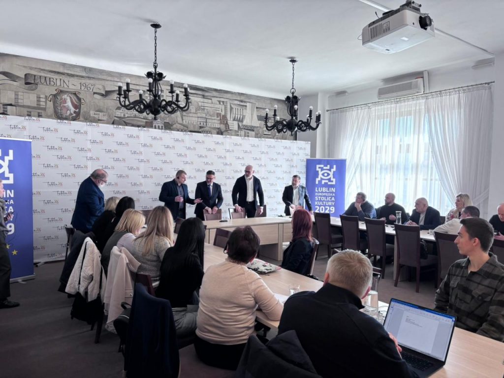 Підготовка до євроінтеграції, робота з міжнародними фондами і перспективи агломерації: криворізька делегація відвідала Польщу