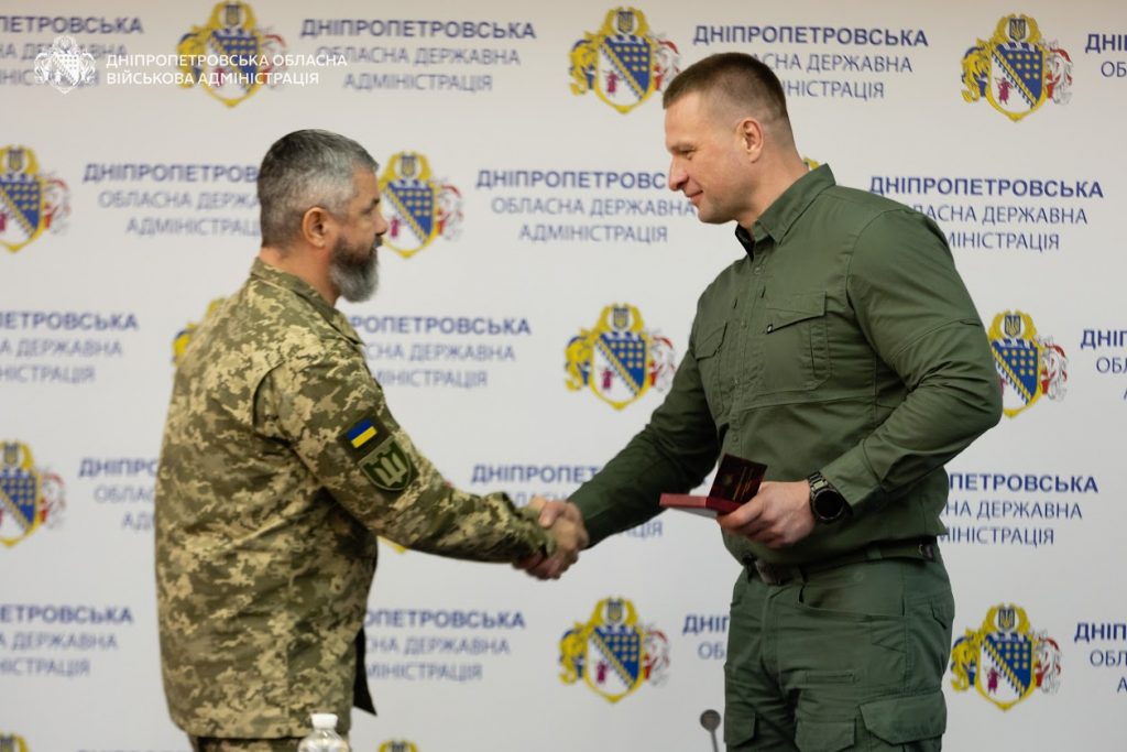 Головна медсестра криворізької лікарні отримали державну відзнаку