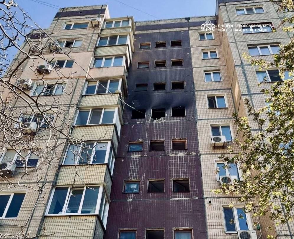 У Кривому Розі шахед потрапив у під’їзд багатоповерхівки